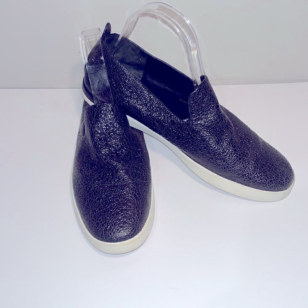 Vintage Vince Blair black sparkly slipon crackles designed leather sneakers